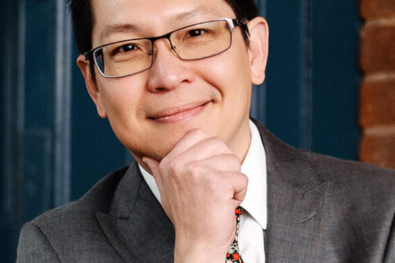 Dr Julian Ng